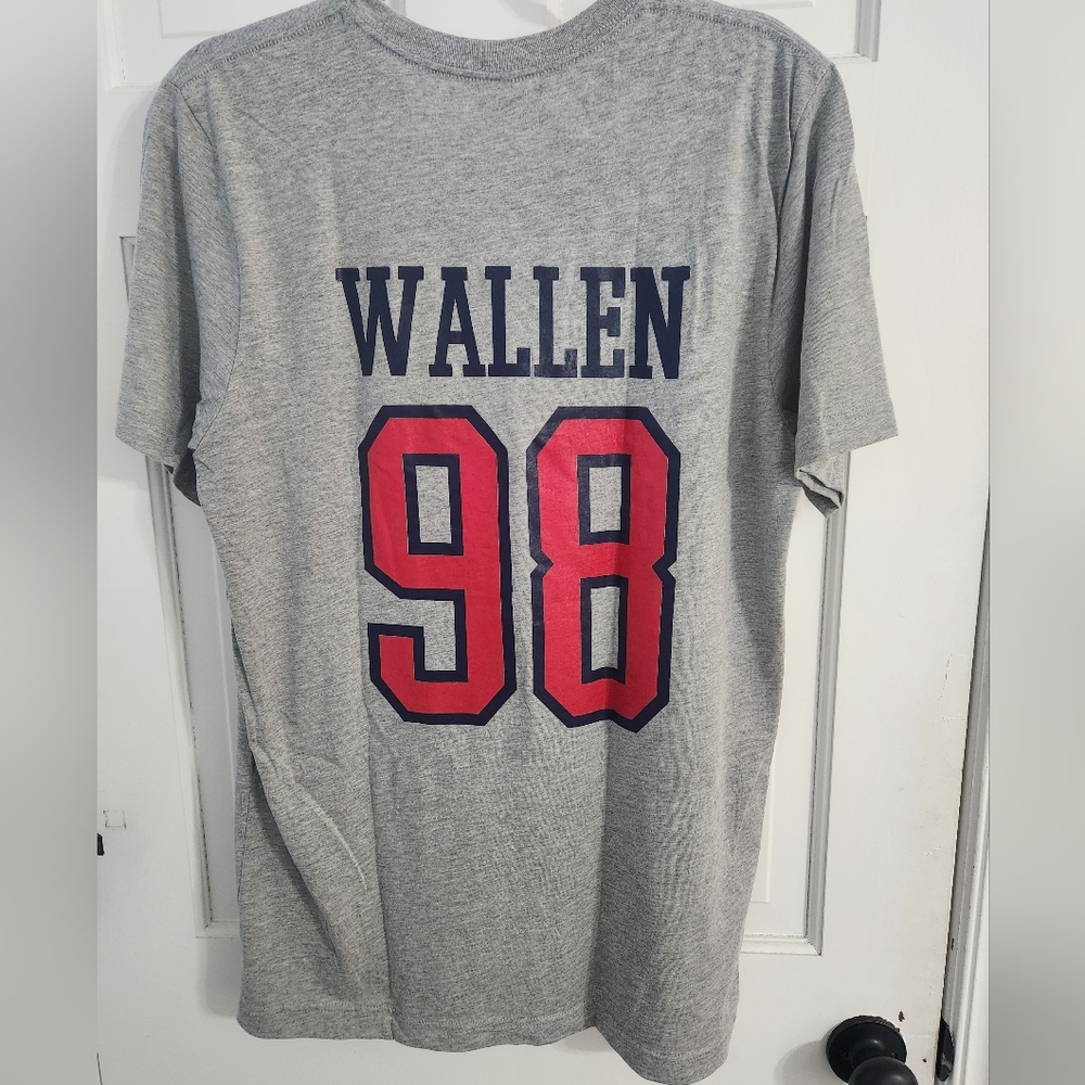 98 Braves Tee Size L NWT